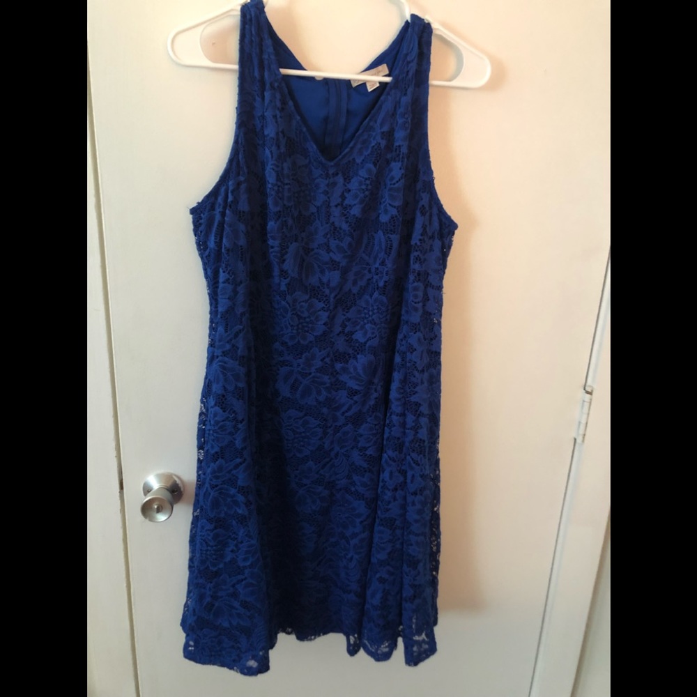 Blue lace sleeveless A-line dress